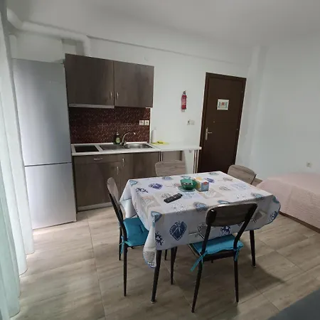 Anesis Luxury Apartament Skála Sotíros