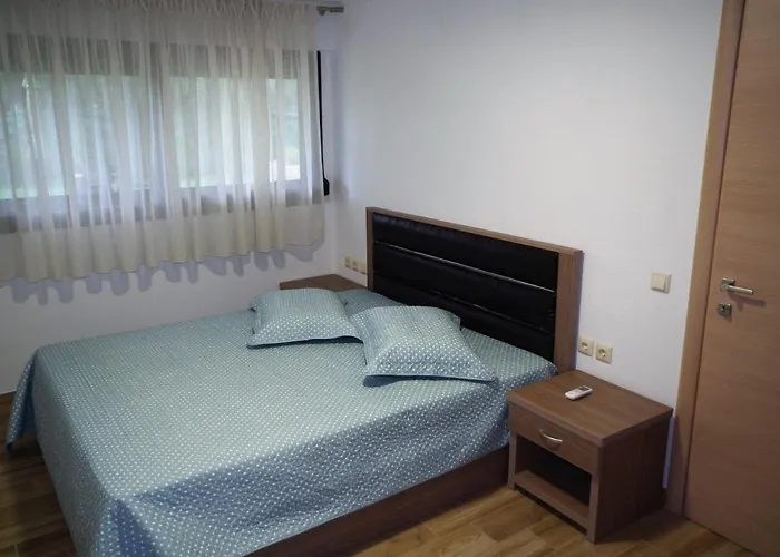 Anesis Luxury *
