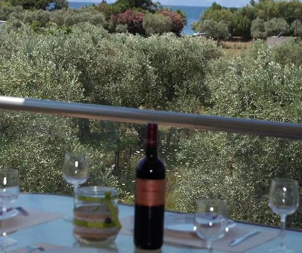 Anesis Luxury